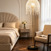 Luxuriöse französische Stehlampe mit goldenen Quasten und Kristallen, höhenverstellbare Stehleuchte, dekorative Stehlampe für Schlafzimmer & Wohnzimmer