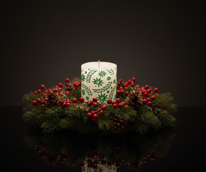Elegante Vela de Parafina Verde con Diseño Floral (3x3 Pulgadas), Hecha a Mano, Ecológica, para Decoración de Bodas, Fiestas y Hogar - Product Image 4