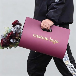 Emballage en papier pour bouquet de fleurs personnalisé avec poignée, manchon en carton imprimé personnalisé pour les bouquets de roses, emballage à emporter pour les fleuristes - Product Image 1