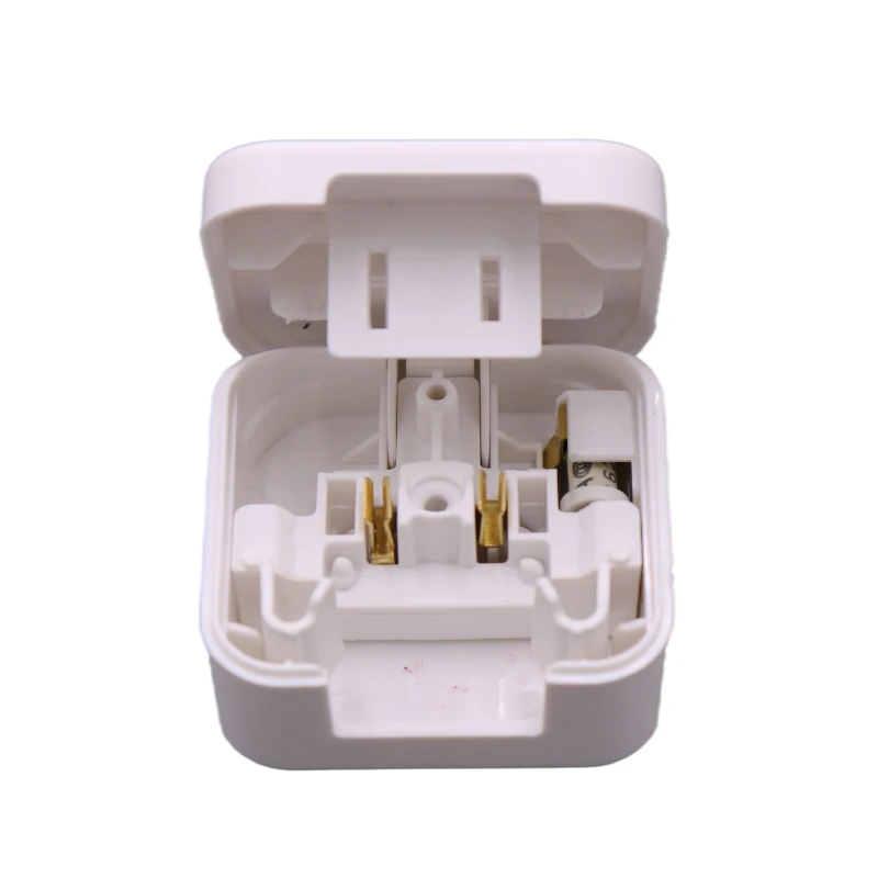 US 2Pin to UK  Mains Co<i></i>nnector  Co<i></i>nverter /Plug adapter  ACP travel adapter 10A (Japan/US/China)