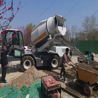 Camion Offre Spéciale automatique de mélangeur concret de ciment de chargement d'individu, individu de 3.5 mètres cubes chargeant la machine mobile de mélangeur concret