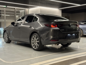 <span class=keywords><strong>Mazda</strong></span> <span class=keywords><strong>3</strong></span> Axela 2023 <span class=keywords><strong>2024</strong></span> 2025, Autos Usados de Alta Velocidad, Sedán Usado, Sedán de 5 Plazas, Volante a la Izquierda - Product Image 4