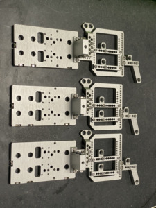 อุปกรณ์จับยึดงานกลึง CNC แบบ OEM อลูมิเนียม 6061-T6 ชุดจิ๊กเครื่องมือแบบกำหนดเองสำหรับการผลิตที่มีความแม่นยำสูง จากโรงงานโดยตรง - Product Image 5