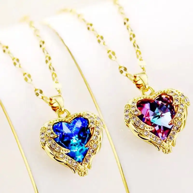Light Luxury High-grade Copper Inlaid With White Stone Vacuum Plated Color Diamond Clavicle Chain Heart-shaped Women Necklace