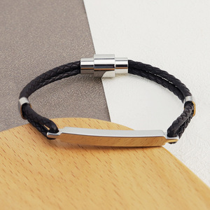Pulsera trenzada personalizada para hombre y <span class=keywords><strong>mujer</strong></span>, brazalete de <span class=keywords><strong>cuero</strong></span> y acero inoxidable, con grabado de letras y logotipo completo - Product Image 2