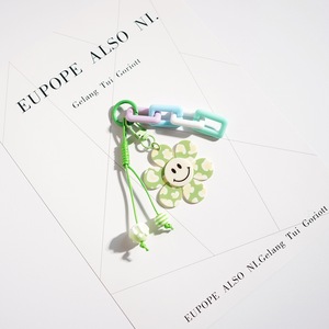 Korean Minimalist Cute Smiley Face Acrylic Keychains, Unique Backpack Bag Purse Charms, Fashion Couple Gifts for Women <strong>Men</strong> - Product Image 6