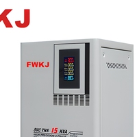 Régulateur de tension triphasé entièrement automatique 15 KVA avec technologie SVC à commande par servomoteur à enroulement en cuivre, écran LCD, 50 Hz