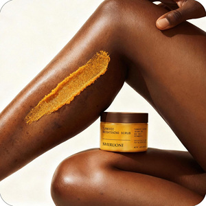Gommage exfoliant pour le visage et le corps au sel, à l'huile de jojoba et au curcuma biologique végétalien personnalisé, éclaircissant les taches brunes - Product Image 1