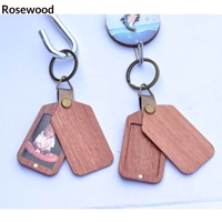 Cadeau créatif : Porte-clés en bois de cerisier avec pendentif polygonal, cadre en cuir et bois DIY pour photos de famille, couple, animaux de compagnie
