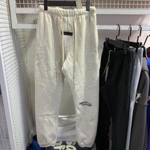 Set Felpa con Cappuccio e Pantaloni della Tuta con Risvolto in Cotone Unisex con Logo ESS, Stile Casual High Street - Product Image 5