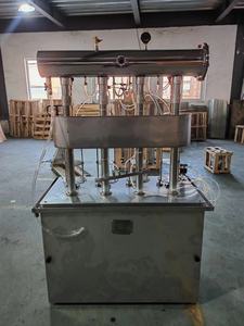 <span class=keywords><strong>Machine</strong></span> de remplissage semi-automatique à 4 têtes pour boissons gazeuses, vin mousseux, bière, eau gazeuse, liquides, avec mélangeur - Product Image 6