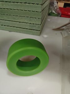 Produit personnalisé en polyuréthane caoutchouc polyéthylène nylon contenant de l'huile - Product Image 3