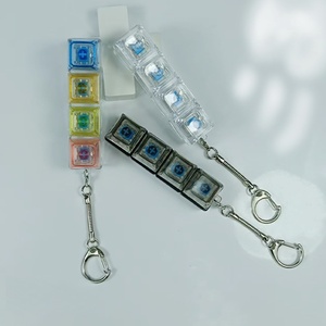 Juguete Antiestrés de Plástico, Llavero con Teclado Mecánico, Luz LED, Botón de Teclado, Anillo de Llavero con Teclado - Product Image 5
