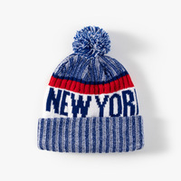Club de sports personnalisé équipe de football universitaire jacquard broderie logo patch Pom Pom Bobble bonnets chapeau avec broderie
