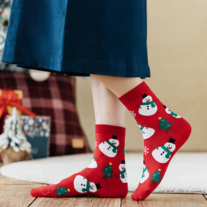 Chaussettes de Noël pour femmes, automne/hiver, mi-mollet, motif dessin animé, Père Noël, renne, bonhomme de neige, mignonnes, rouge vif, respirantes - Product Image 2