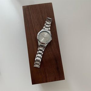 Montre à quartz pour femme, gris argenté, simple, classique, tendance, polyvalente, élégante, transfrontalière, <span class=keywords><strong>en</strong></span> <span class=keywords><strong>direct</strong></span> 29 - Product Image 2