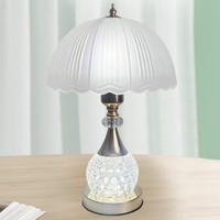 Lampe de bureau en cristal de style luxueux pour salon, chambre à coucher, chevet, design moderne et simple de haute classe, lampe de table