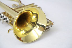 Venta al por mayor <span class=keywords><strong>precio</strong></span> barato profesional BB tono latón cuerpo oro laca cuproníquel diapositiva <span class=keywords><strong>corneta</strong></span> <span class=keywords><strong>instrumento</strong></span> de música OEM - Product Image 3