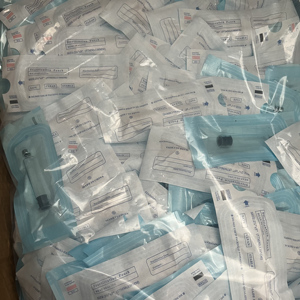 ขวดแก้วบอโรซิลิเกตต่ำขนาด 1.8 มล. ยอดนิยมสำหรับขายส่ง, แบบ USP Type L, สำหรับเครื่องสำอาง/ยา คุณภาพสูง - Product Image 1