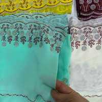 Écharpe longue élégante en mousseline brodée de perles florales, 12 couleurs assorties, vente en gros, pour femme, hijab musulman, mariage, fête