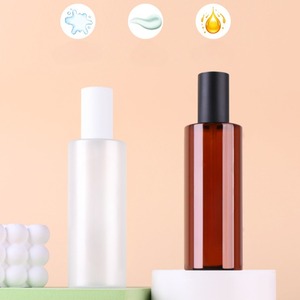 ขวดสเปรย์พลาสติกสีชาขุ่น ขนาด 250 มล. / 8 ออนซ์ สำหรับโลชั่น โทนเนอร์ ผลิตภัณฑ์ดูแลผิว แบบขวดเปล่าพร้อมหัวปั๊มสเปรย์ ขายส่ง - Product Image 6