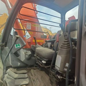 Excavatrice Hitachi ZX135US, Hitachi 135 d'origine de 13 tonnes disponible à la vente à bas prix, y compris le <span class=keywords><strong>concasseur</strong></span> ZX135 - Product Image 4