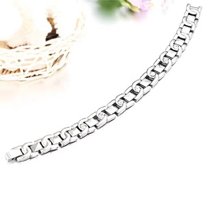 Bracelet magnétique en acier inoxydable avec bracelet à breloques tendance en diamant pour le soulagement de la douleur Bracelet magnétique pour amoureux de l'équilibre énergétique - Product Image 4