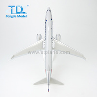 Maquette de jet en plastique American B737 MAX 8 à l'échelle 1/100, 40 cm