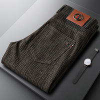 Pantalon décontracté kaki à rayures latérales pour homme, coupe droite ajustée, style luxe léger, tendance et élégant pour le bureau