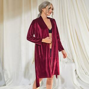 OEM Inspire Apparel Vêtements taille haute amples vêtements de détente pour femmes Nouveaux vêtements de nuit en velours doré Vêtements de maison Ensembles de pantalons pour chemises de nuit d'été - Product Image 4