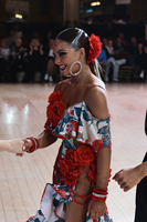 Vestido de Baile Latino Vennystyle, Personalizado con Pedrería Floral, Rojo, de una Pieza, Spandex/Algodón, Hecho a Medida para Competencia y Actuación de Salón