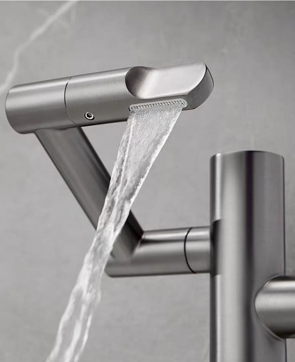 Smart 360 Degree Bathroom Faucet - High End Temperature Display