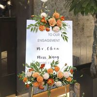 Verlovings- en bruiloftdecoratie, kunstbloemen, bloemkunst, welkomstbord, decoratie, fotografie, Scandinavische stijl, geweven kunstrozen
