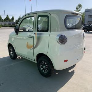 รถยนต์ไฟฟ้าสำหรับผู้ใหญ่ 4 ประตู 4 ล้อ ขนาดเล็ก ประหยัดพลังงาน ได้รับการรับรองคุณภาพ พร้อมระบบชาร์จเร็ว - Product Image 2