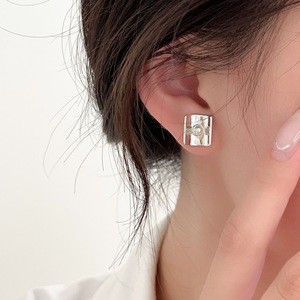 Ruitai S925 Sterling <b>Silver</b> Square Pearl <b>Stud</b> Earrings Geometric Design Bezel Setting Everyday Wear Fine Jewelry - Product Image 3