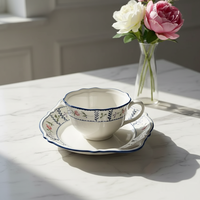 Service de vaisselle en céramique écologique, motif floral vintage, assiettes et bols – Compatible micro-ondes et lave-vaisselle, style rétro chic pour café