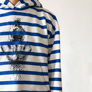 เสื้อฮู้ดดี้ผ้าฝ้ายเฟรนช์เทอร์รี่แบบกำหนดเอง 460 500gsm ดีไซน์สำหรับผู้ชาย คุณภาพสูง เสื้อฮู้ดดี้ฤดูหนาวสำหรับผู้ชาย สีน้ำเงินขาวลายทางพิมพ์ลายแจ็คเก็ต - Product Image 2