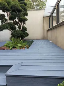 Planches de terrasse extérieures en bois composite Texture bois Revêtement de sol Bon marché Artificiel Bois dur Wpc Terrasse
