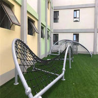 Structure de jeu extérieure pour enfants avec balançoire à corde, équipement de terrain de jeu en métal durable pour maternelle, école, jardin, logo personnalisable