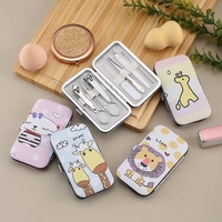 Kit de coupe-ongles portable classique 7 en 1 en acier inoxydable avec motif de dessin animé, boîte de couleur et logo personnalisé