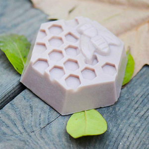 Moule à savon en silicone de haute qualité en forme d'abeille, <span class=keywords><strong>prix</strong></span> d'usine, moule hexagonal réutilisable pour savon artisanal et desserts - Product Image 6