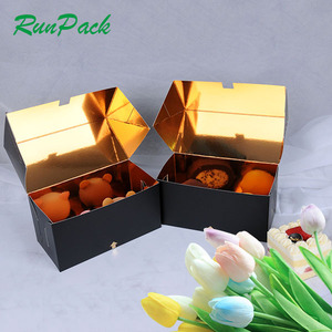 Caja de pastelería de cartón rígido de lujo personalizada, tapa de impresión en relieve y Base <span class=keywords><strong>para</strong></span> embalaje de sushi de chocolate con material de papel - Product Image 1