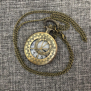 Montre de poche pour femme, collier à bascule, ajourée et sculptée, classique, commémorative, nostalgique, personnalisable, cadeau de collection - Product Image 6