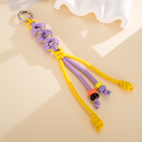 Porte-clés pendentif tressé à la main avec perles florales pour l'extérieur - Polyester pour le camping