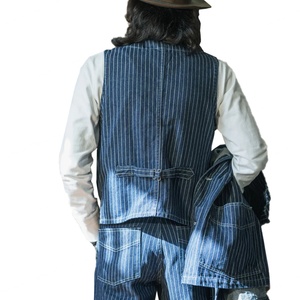 Chaleco Deportivo Multibolsillos para Hombre, Diseño OEM, Chaleco Vaquero Crudo, Logotipo Personalizado, Chaleco Vaquero Jacquard Azul de Alta Calidad para Hombre - Product Image 4