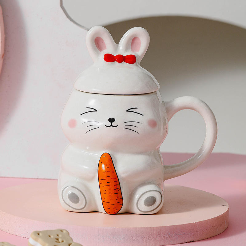 Taza de conejo de zanahoria