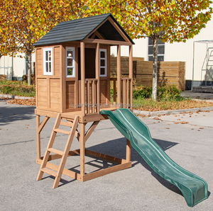 Set de juegos para exteriores con tobogán pequeño y estructura de escalada de madera para patio trasero, ideal para jardín y casa de juegos. - Product Image 1