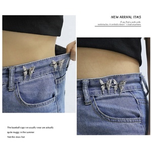 Bướm Tùy Chỉnh Eo Dễ Thương Ưa Thích Thăng Hoa Có Thể Tháo Rời Ngay Lập Tức Jeans Pin Nút Có Thể Điều Chỉnh Gấu Nút Cho Quần - Product Image 4