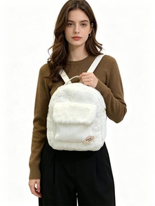 <span class=keywords><strong>Sac</strong></span> à <span class=keywords><strong>dos</strong></span> mini en peluche pour <span class=keywords><strong>femme</strong></span> Zeyu 2026 Hiver, <span class=keywords><strong>sac</strong></span> à <span class=keywords><strong>dos</strong></span> décontracté à poignée supérieure moelleuse, <span class=keywords><strong>sac</strong></span> à <span class=keywords><strong>dos</strong></span> en fausse fourrure ODM / OEM - Product Image 3