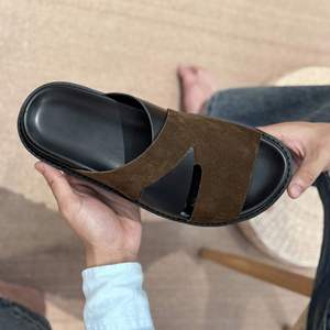 Nouvelles Chaussures de Marche Plates d'Été pour Hommes 2025, Style Italien, à Semelle Épaisse, à Bride Unique, en Maille Respirante, à Lacets, pour l'Extérieur - Product Image 4